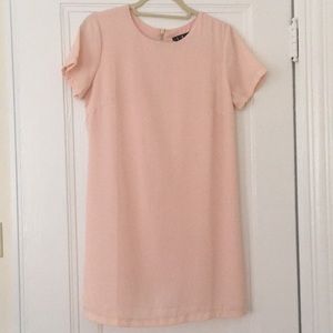 Lightweight Lulu’s short sleeve dress